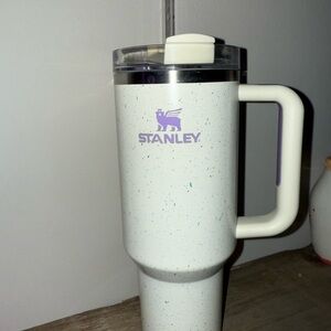 Stanley Cream Speckled 40oz Quencher Tumbler